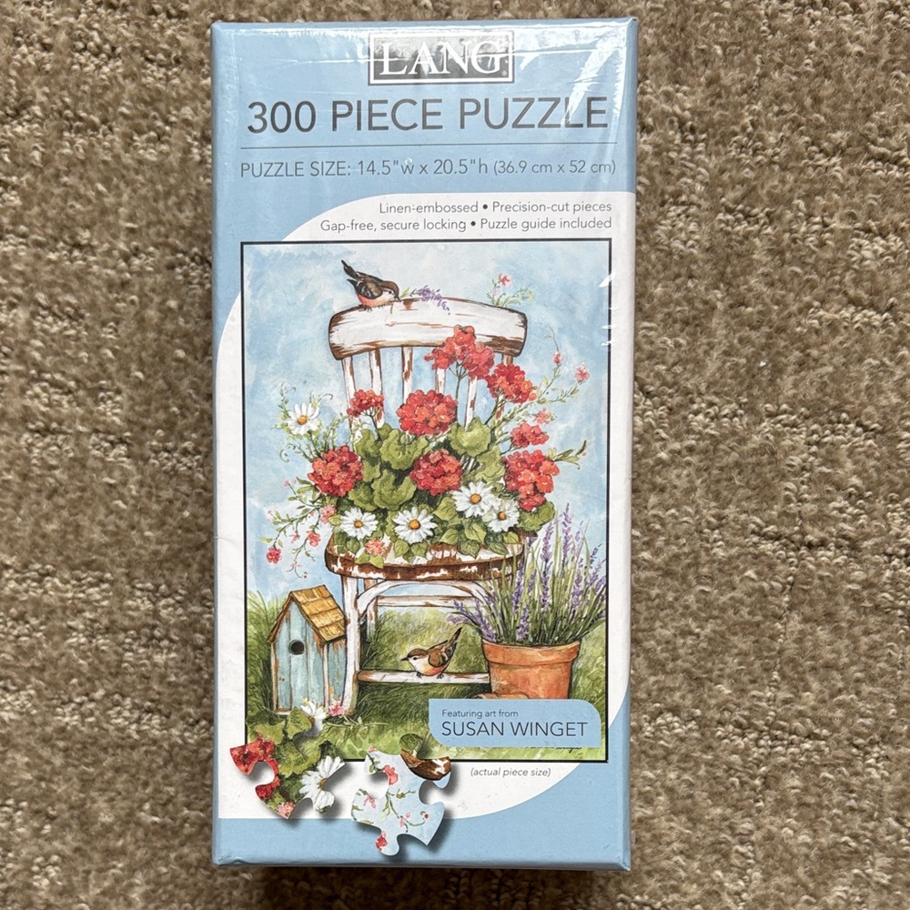 LANG 300 Piece Puzzle with Floral Design